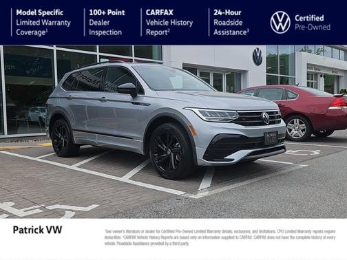 Pyrite Silver Metallic 2023 Volkswagen Tiguan 2.0T SE R-Line Black