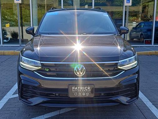 2023 Volkswagen Tiguan 2.0T SE R-Line Black