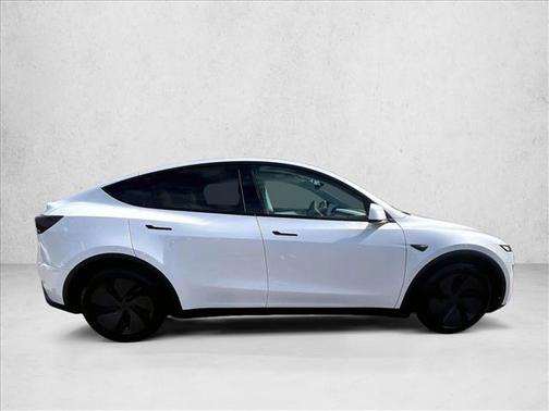 Pearl White Multi-Coat 2026 Tesla Model Y Premium All-Wheel Drive
