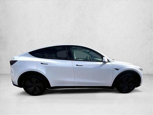 Pearl White Multi-Coat 2026 Tesla Model Y Premium All-Wheel Drive
