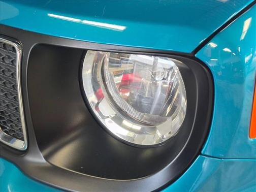 Bikini Metallic Clear Coat 2019 Jeep Renegade Latitude