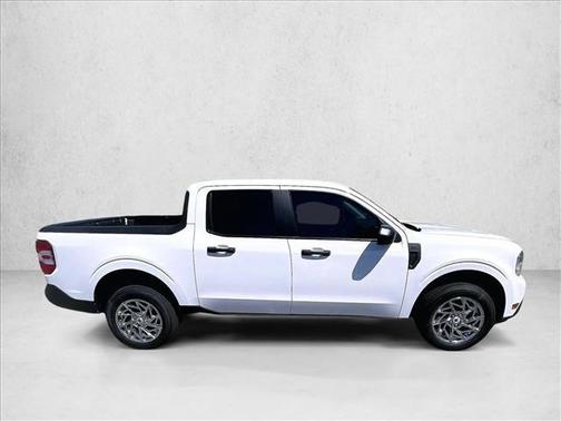 Oxford White 2023 Ford Maverick XL