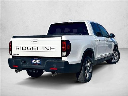 Platinum White Pearl 2024 Honda Ridgeline RTL
