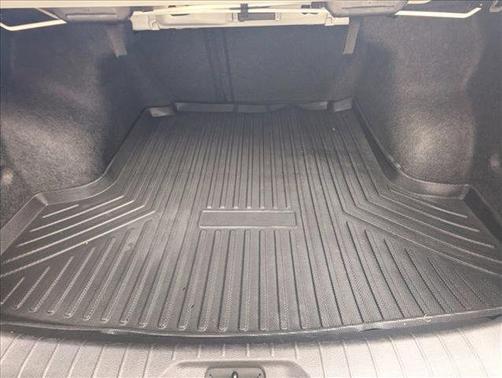 2021 Nissan Altima SR FWD