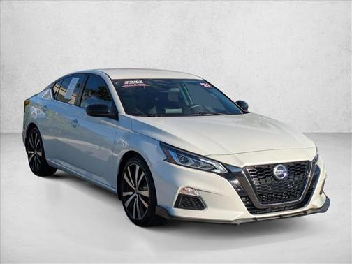 2021 Nissan Altima SR FWD