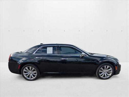 2019 Chrysler 300 Limited