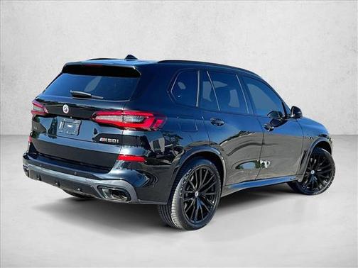 2023 BMW X5 M50i