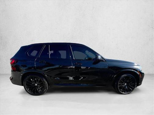 2023 BMW X5 M50i