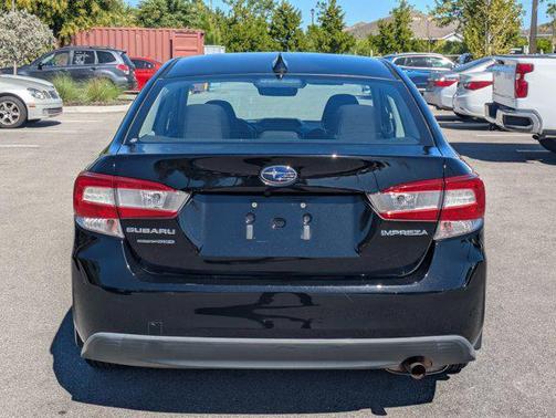 2018 Subaru Impreza 2.0i Premium