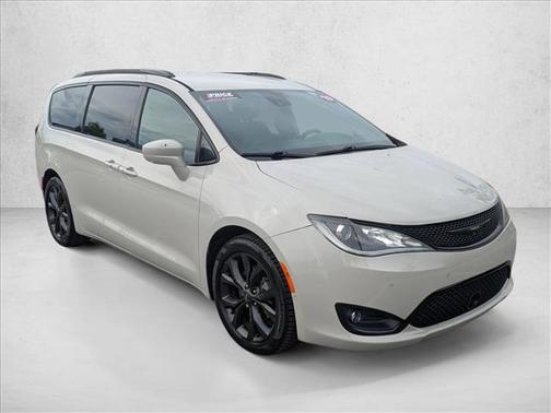 2019 Chrysler Pacifica Touring-L Plus