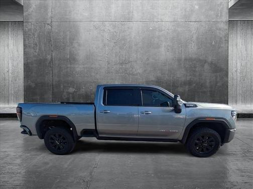 2024 GMC Sierra 2500 AT4