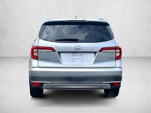 2019 Honda Pilot Touring 8-Passenger