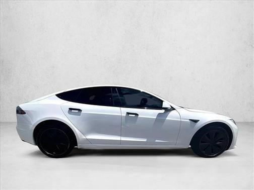 Pearl White Multi-Coat 2022 Tesla Model S Dual Motor All-Wheel Drive