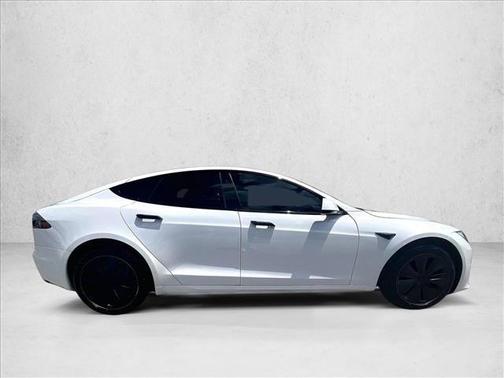 Pearl White Multi-Coat 2022 Tesla Model S Dual Motor All-Wheel Drive
