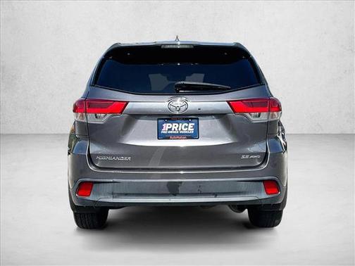 Predawn Gray Mica 2018 Toyota Highlander SE