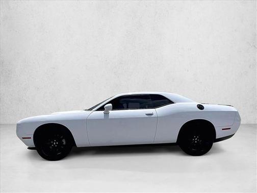 White Knuckle Clearcoat 2018 Dodge Challenger SXT