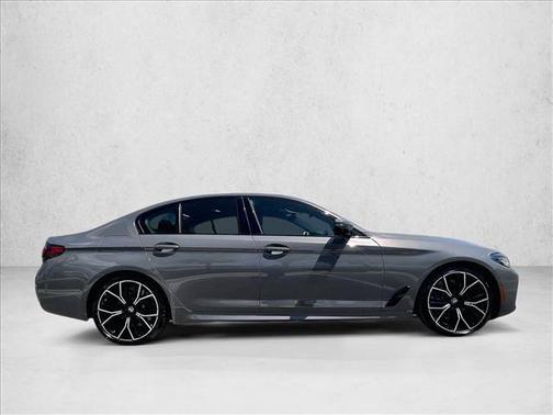 Bernina Grey Amber Effect Metallic 2022 BMW M550 i Xdrive