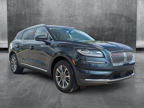 2022 Lincoln Nautilus Standard