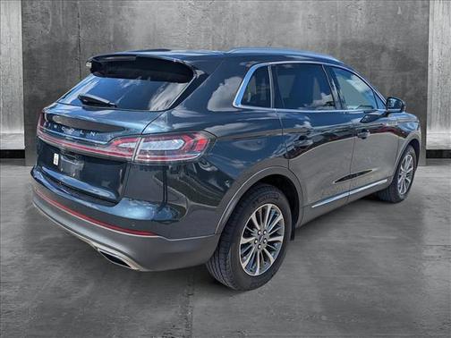 2022 Lincoln Nautilus Standard