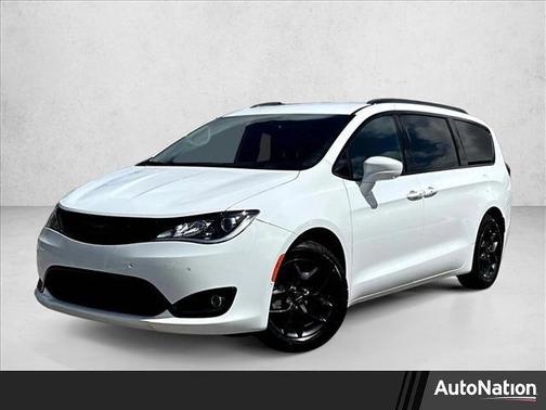 Bright White Clearcoat 2020 Chrysler Pacifica Touring-L Plus