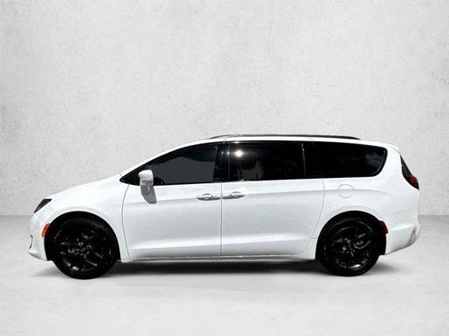 Bright White Clearcoat 2020 Chrysler Pacifica Touring-L Plus
