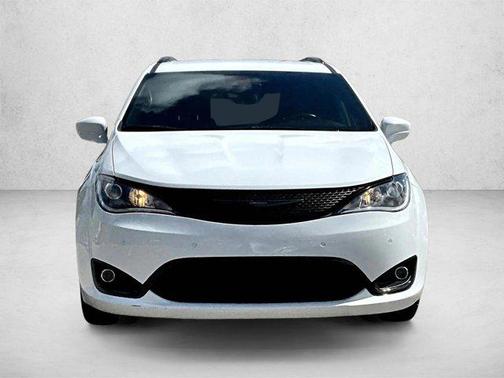 Bright White Clearcoat 2020 Chrysler Pacifica Touring-L Plus