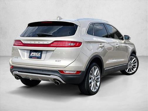 Palladium White Gold Metallic 2017 Lincoln MKC Reserve