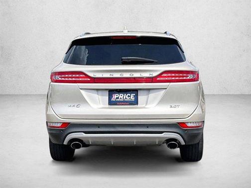 Palladium White Gold Metallic 2017 Lincoln MKC Reserve