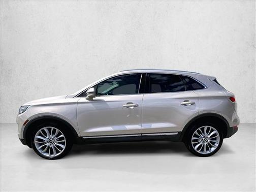 Palladium White Gold Metallic 2017 Lincoln MKC Reserve