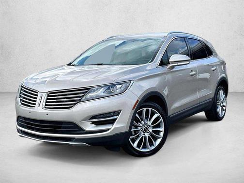 Palladium White Gold Metallic 2017 Lincoln MKC Reserve