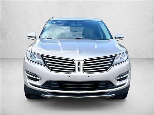 Palladium White Gold Metallic 2017 Lincoln MKC Reserve