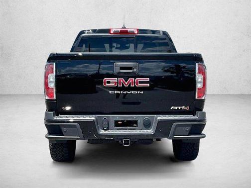 Onyx Black 2022 GMC Canyon AT4