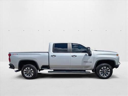 2022 Chevrolet Silverado 2500 Custom