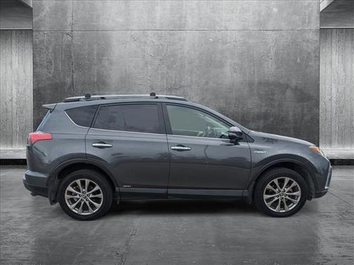 2018 Toyota RAV4 Hybrid SE
