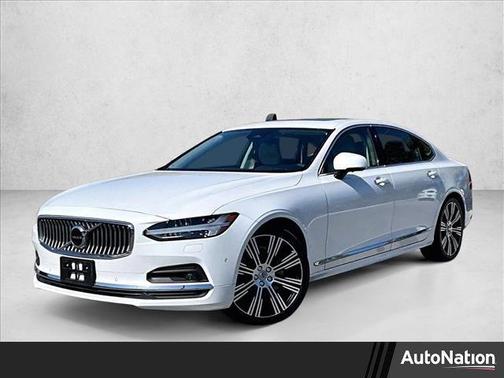 Crystal White Metallic 2022 Volvo S90 B6 Inscription