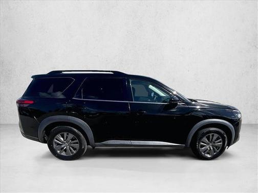 Super Black 2022 Nissan Pathfinder SV 2WD