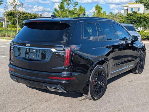 2022 Cadillac XT6 Sport AWD