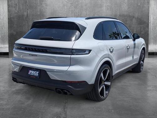 2024 Porsche Cayenne AWD