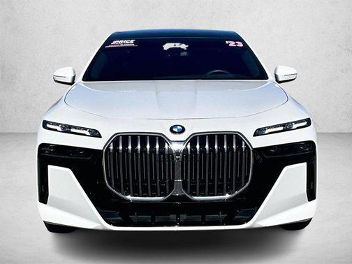 2023 BMW 740 i