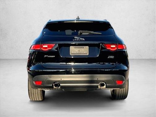 2018 Jaguar F-PACE 25t Premium