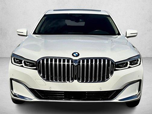 2022 BMW 750 i xDrive