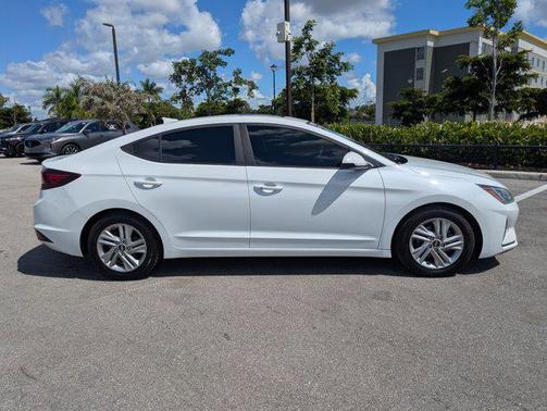 2020 Hyundai ELANTRA Value Edition