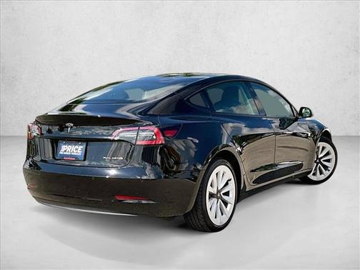 Pearl White Multi-Coat 2022 Tesla Model 3 Long Range