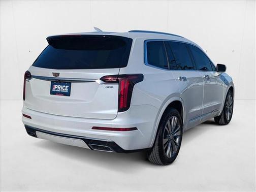 2022 Cadillac XT6 Premium Luxury FWD