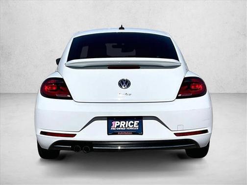 White 2017 Volkswagen Beetle 1.8T SE