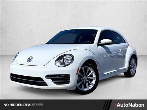 White 2017 Volkswagen Beetle 1.8T SE