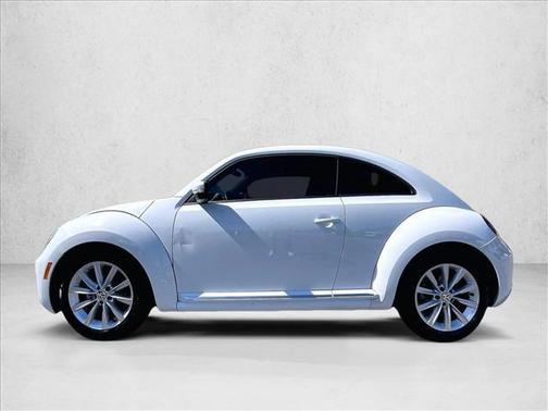 White 2017 Volkswagen Beetle 1.8T SE