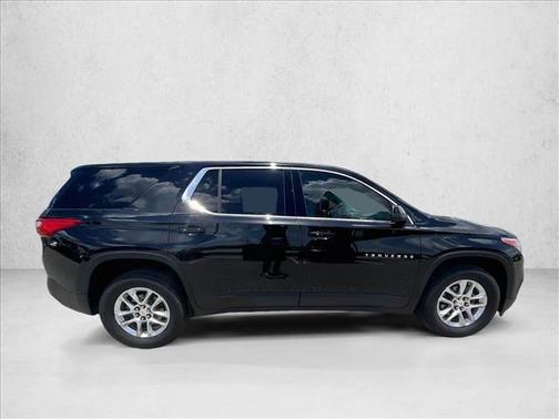 Mosaic Black Metallic 2021 Chevrolet Traverse LS
