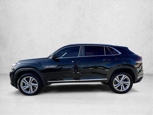 Deep Black Pearl 2024 Volkswagen Atlas Cross Sport 2.0T SEL