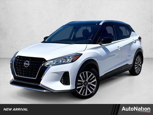 2023 Nissan Kicks SV